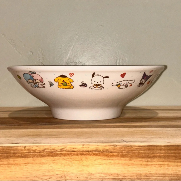 HELLO KITTY AND FRIENDS CERAMIC BOWL WITH CHOPSTICKS. MADE BY SANRIO. NWTS! - Picture 4 of 10